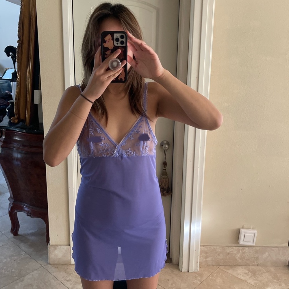 Vintage Victoria secret lace slip in lavender S/M
